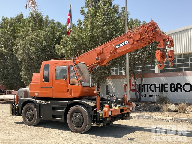 Kato KR10H Rough Terrain Crane - Γερανός για ανώμαλο έδαφος: φωτογραφία 1 Kato KR10H Rough Terrain Crane - Γερανός για ανώμαλο έδαφος: φωτογραφία 1