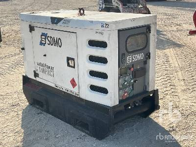 SDMO R22 22 kVA Skid-Mounted - Βιομηχανική γεννήτρια: φωτογραφία 4 SDMO R22 22 kVA Skid-Mounted - Βιομηχανική γεννήτρια: φωτογραφία 4