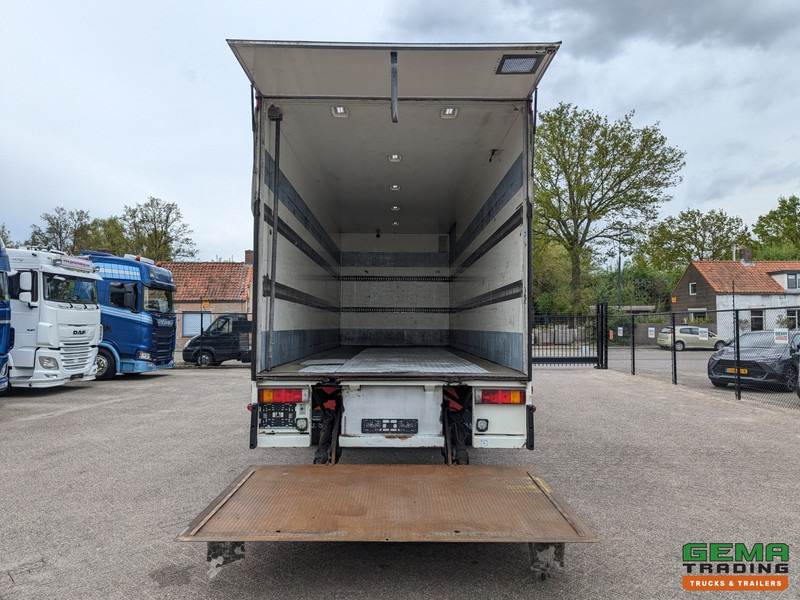 DAF CF85.410 4x2 Spacecab Euro5 - Geïsoleerde bak 7.6m - Laadklep 1500kg - Reservewiel - Φορτηγό κόφα: φωτογραφία 4 DAF CF85.410 4x2 Spacecab Euro5 - Geïsoleerde bak 7.6m - Laadklep 1500kg - Reservewiel - Φορτηγό κόφα: φωτογραφία 4
