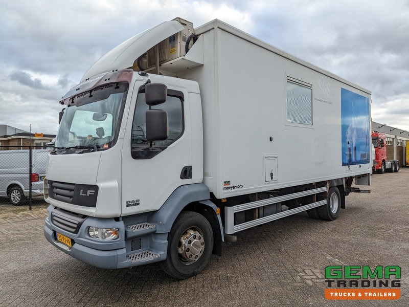 DAF FA LF55.180 4x2 Daycab 15T Euro4 Mobile Office / Camper / Workshop - Manual - Airco - Dhollandia Laadklep 1500KG - 150.000KM (V690) - Φορτηγό: φωτογραφία 4 DAF FA LF55.180 4x2 Daycab 15T Euro4 Mobile Office / Camper / Workshop - Manual - Airco - Dhollandia Laadklep 1500KG - 150.000KM (V690) - Φορτηγό: φωτογραφία 4