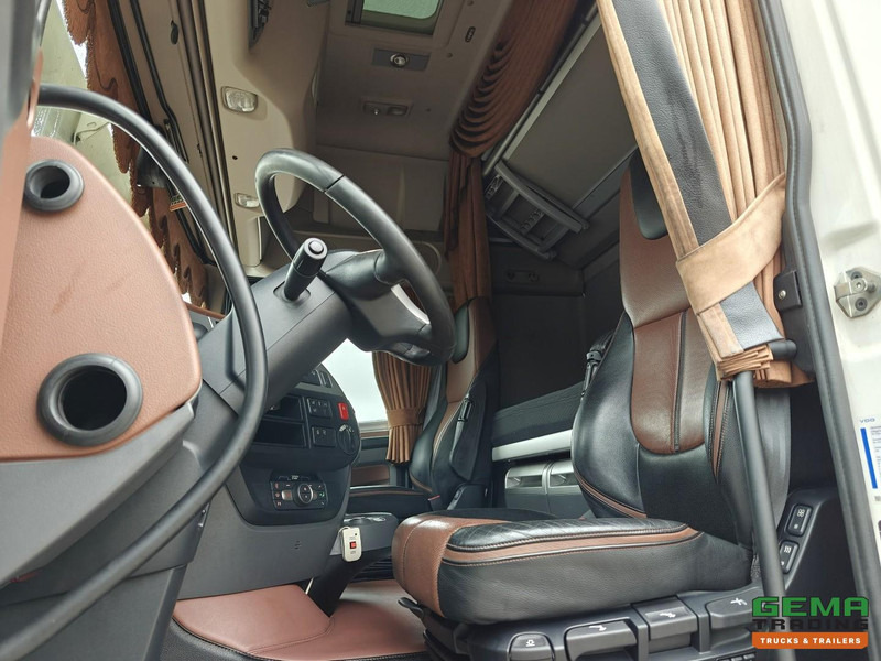 DAF XF 480 FTG 6x2/4 Superspacecab Euro6C - Dubbele Tanks - Lift/StuurAs - Navi - SMARTTacho V2 - Τράκτορας: φωτογραφία 5 DAF XF 480 FTG 6x2/4 Superspacecab Euro6C - Dubbele Tanks - Lift/StuurAs - Navi - SMARTTacho V2 - Τράκτορας: φωτογραφία 5