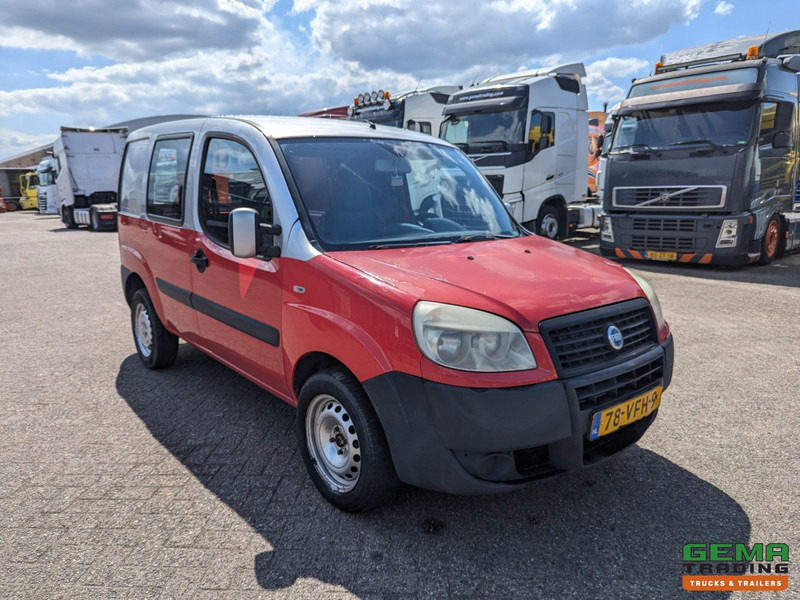Fiat Doblò 1.9 JTD Euro4 - Handgeschakeld - Trekhaak - Μικρό βαν: φωτογραφία 2 Fiat Doblò 1.9 JTD Euro4 - Handgeschakeld - Trekhaak - Μικρό βαν: φωτογραφία 2
