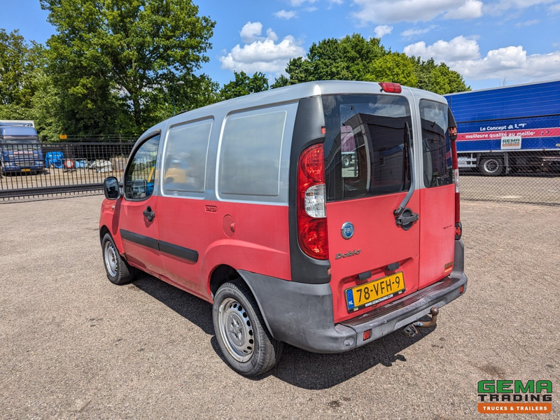 Fiat Doblò 1.9 JTD Euro4 - Handgeschakeld - Trekhaak - Μικρό βαν: φωτογραφία 4 Fiat Doblò 1.9 JTD Euro4 - Handgeschakeld - Trekhaak - Μικρό βαν: φωτογραφία 4