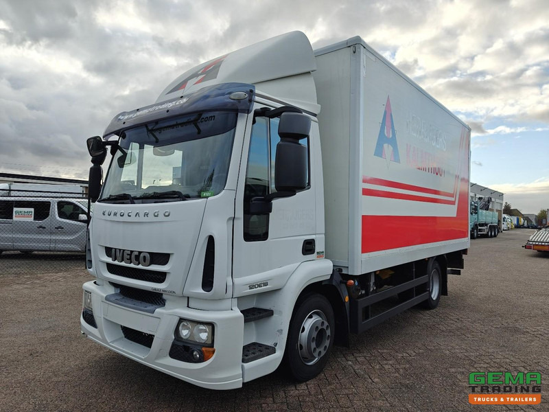 Iveco Eurocargo 120E18 4x2 Dagcab Euro5 - Handgeschakeld - GeslotenBak 5m - Laadklep 2000KG - 05/2026 APK - Φορτηγό κόφα: φωτογραφία 1 Iveco Eurocargo 120E18 4x2 Dagcab Euro5 - Handgeschakeld - GeslotenBak 5m - Laadklep 2000KG - 05/2026 APK - Φορτηγό κόφα: φωτογραφία 1