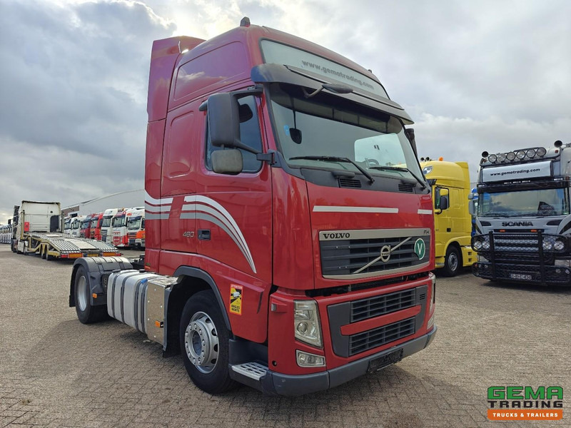Volvo FH460 4x2 Globetrotter XL Euro5 - Handgeschakeld - Dubbele tanks - Τράκτορας: φωτογραφία 2 Volvo FH460 4x2 Globetrotter XL Euro5 - Handgeschakeld - Dubbele tanks - Τράκτορας: φωτογραφία 2