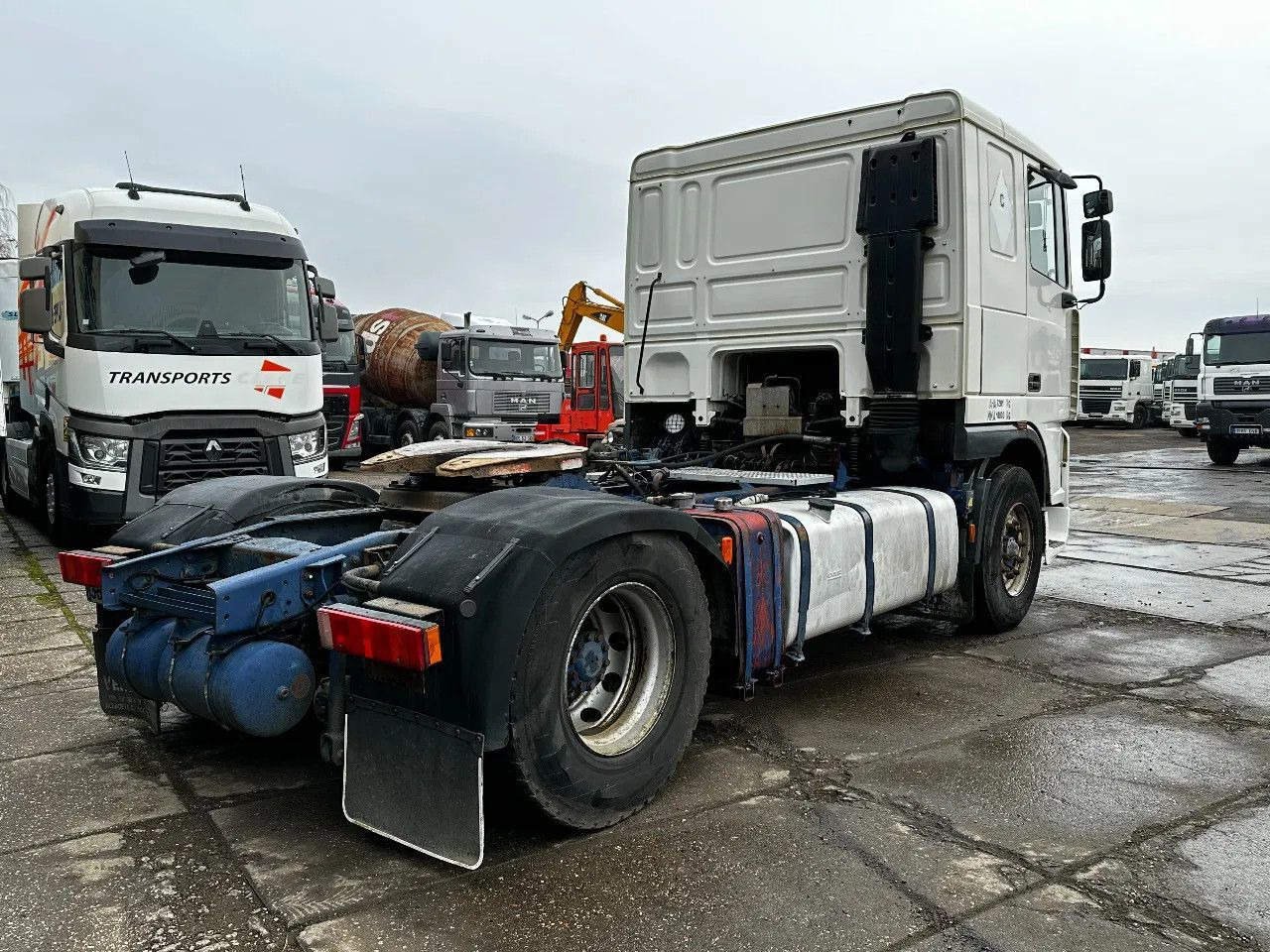 DAF XF 95.380 4X2 Tractor-unit Spring/Air ZF Manual DAF XF 95.380 4X2 Tractor-unit Spring/Air ZF Manual - Τράκτορας: φωτογραφία 4 DAF XF 95.380 4X2 Tractor-unit Spring/Air ZF Manual DAF XF 95.380 4X2 Tractor-unit Spring/Air ZF Manual - Τράκτορας: φωτογραφία 4