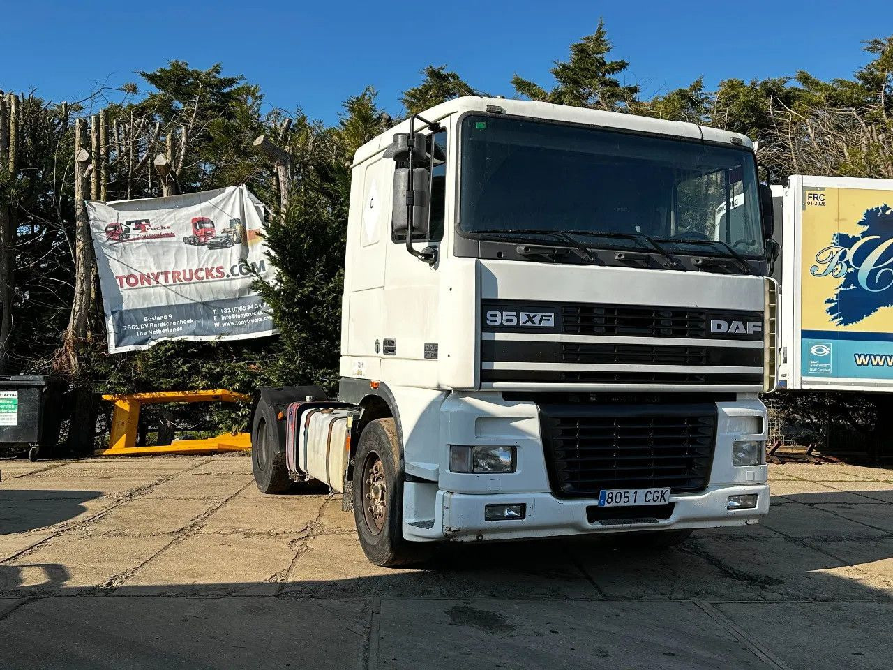 DAF XF 95.380 4X2 Tractor-unit Spring/Air ZF Manual DAF XF 95.380 4X2 Tractor-unit Spring/Air ZF Manual - Τράκτορας: φωτογραφία 1 DAF XF 95.380 4X2 Tractor-unit Spring/Air ZF Manual DAF XF 95.380 4X2 Tractor-unit Spring/Air ZF Manual - Τράκτορας: φωτογραφία 1