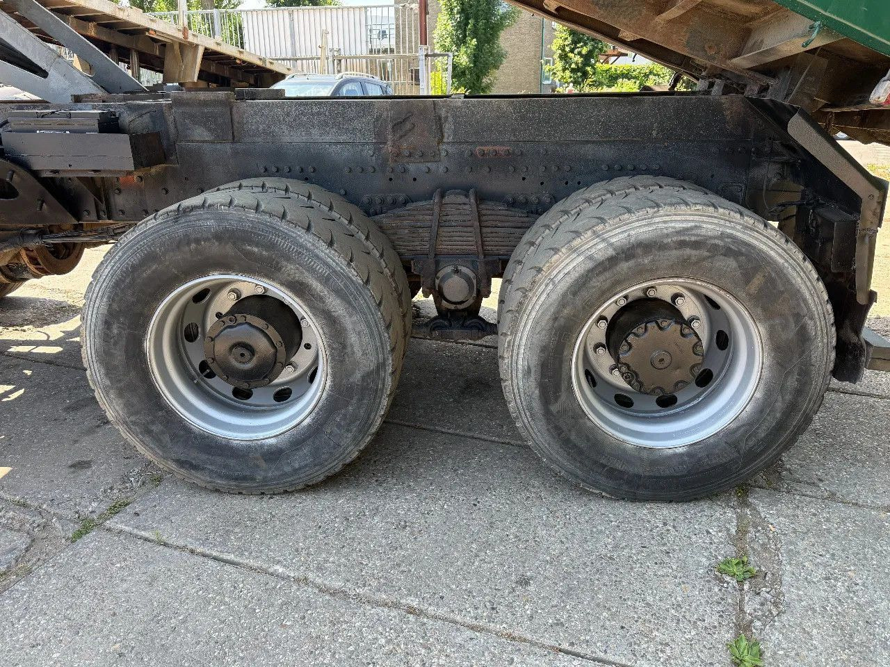 MAN 35.372 8X4 Tipper Spring/Spring ZF Manual Gear E - Φορτηγό ανατρεπόμενο: φωτογραφία 5 MAN 35.372 8X4 Tipper Spring/Spring ZF Manual Gear E - Φορτηγό ανατρεπόμενο: φωτογραφία 5