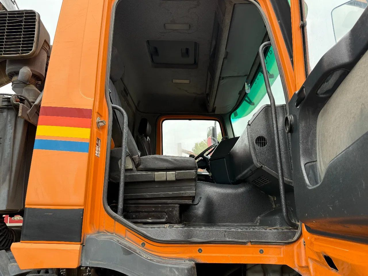 Φορτηγό ανατρεπόμενο Mercedes-Benz Actros 4140 V6 8X4 Tipper Spring/Spring Manual G: φωτογραφία 11