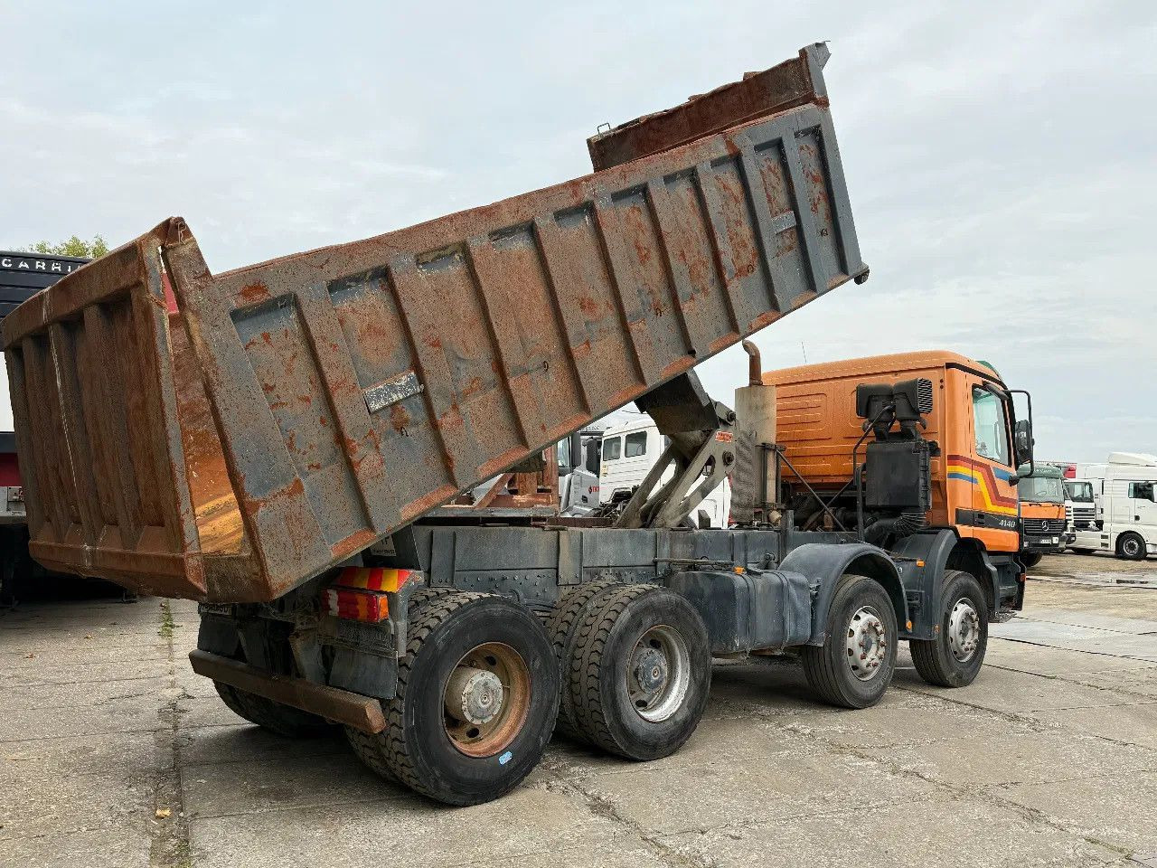 Φορτηγό ανατρεπόμενο Mercedes-Benz Actros 4140 V6 8X4 Tipper Spring/Spring Manual G: φωτογραφία 7