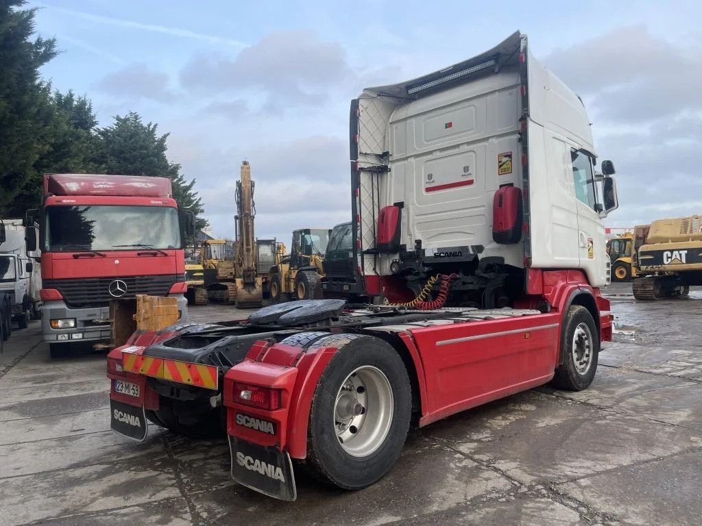 Scania R560 V8 4X2 Tractor-unit Retarder Euro5 Scania R560 V8 4X2 Tractor-unit Retarder Euro5 - Τράκτορας: φωτογραφία 4 Scania R560 V8 4X2 Tractor-unit Retarder Euro5 Scania R560 V8 4X2 Tractor-unit Retarder Euro5 - Τράκτορας: φωτογραφία 4