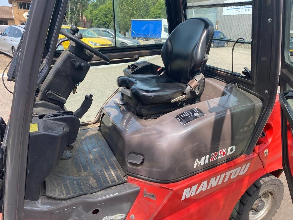 Πετρελαιοκίνητο περονοφόρο Manitou Mi25D: φωτογραφία 18