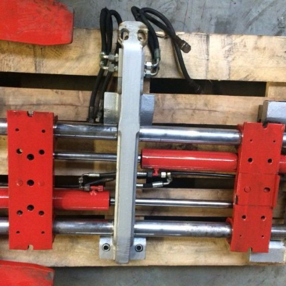 Dürwen Fork positioner with Shaft guidance sideshift - Παρελκόμενα για Ανυψωτικό μηχάνημα: φωτογραφία 2 Dürwen Fork positioner with Shaft guidance sideshift - Παρελκόμενα για Ανυψωτικό μηχάνημα: φωτογραφία 2