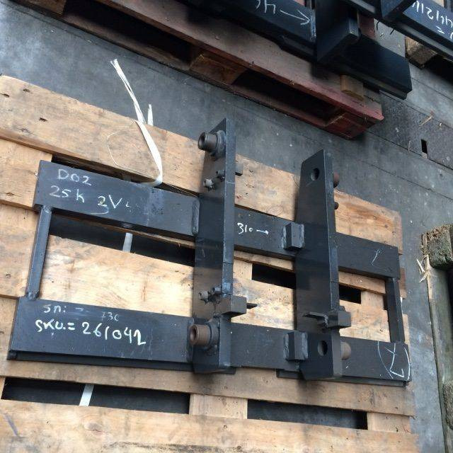 Fork carriage for Nissan - Παρελκόμενα: φωτογραφία 2 Fork carriage for Nissan - Παρελκόμενα: φωτογραφία 2