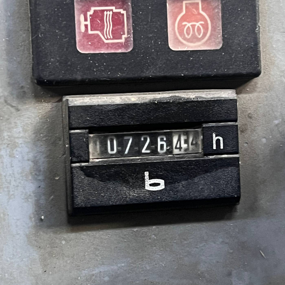 Hako Jonas 1200D - Βιομηχανικό σάρωθρο: φωτογραφία 4 Hako Jonas 1200D - Βιομηχανικό σάρωθρο: φωτογραφία 4