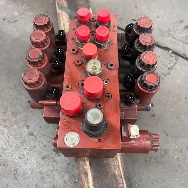 Hydraulic control valve VW12-M4 275bar - Υδραυλική βαλβίδα για Ανυψωτικό μηχάνημα: φωτογραφία 2 Hydraulic control valve VW12-M4 275bar - Υδραυλική βαλβίδα για Ανυψωτικό μηχάνημα: φωτογραφία 2