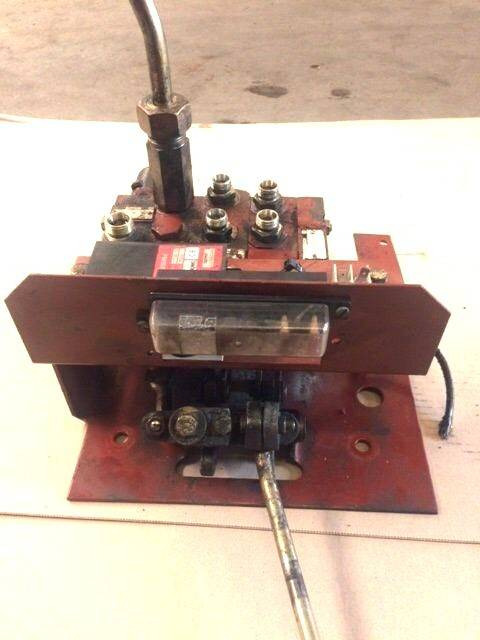 Hydraulic control valve for Linde E15, Series 324 - Υδραυλική βαλβίδα για Ανυψωτικό μηχάνημα: φωτογραφία 2 Hydraulic control valve for Linde E15, Series 324 - Υδραυλική βαλβίδα για Ανυψωτικό μηχάνημα: φωτογραφία 2