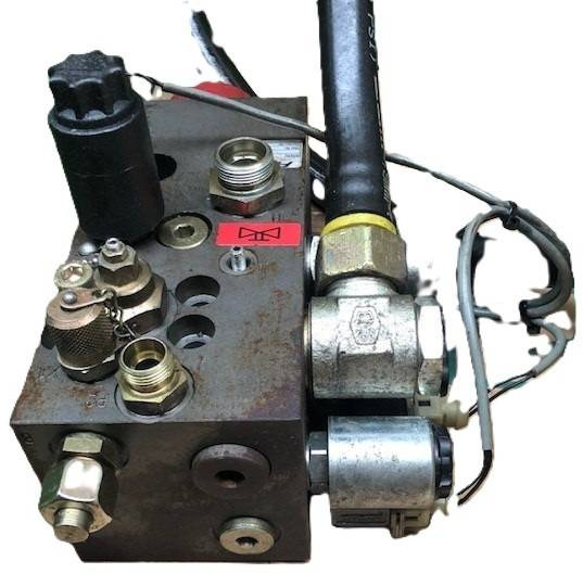Hydraulic control valve - Υδραυλική βαλβίδα για Ανυψωτικό μηχάνημα: φωτογραφία 2 Hydraulic control valve - Υδραυλική βαλβίδα για Ανυψωτικό μηχάνημα: φωτογραφία 2