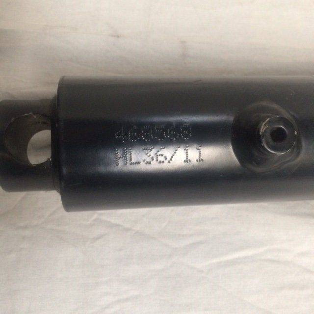 Lifting cylinder for Caterpillar - Υδραυλικός κύλινδρος για Ανυψωτικό μηχάνημα: φωτογραφία 2 Lifting cylinder for Caterpillar - Υδραυλικός κύλινδρος για Ανυψωτικό μηχάνημα: φωτογραφία 2