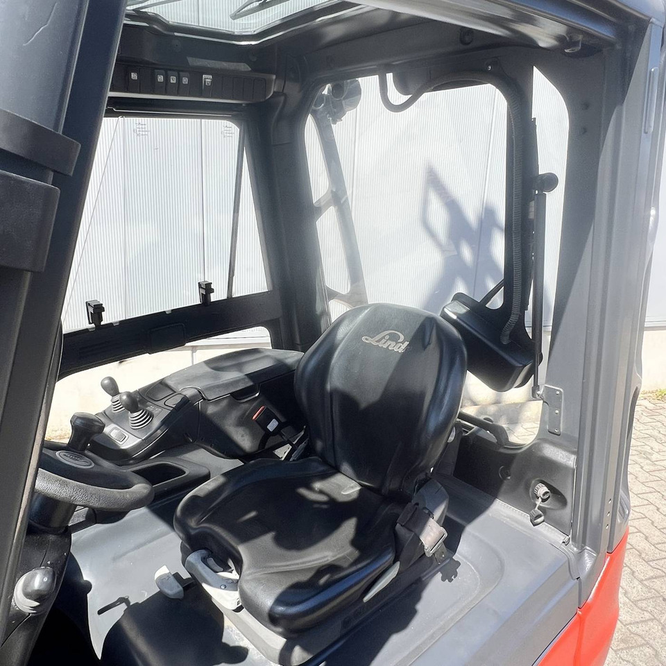 Linde E20 (387) - Ηλεκτροκίνητο περονοφόρο: φωτογραφία 5 Linde E20 (387) - Ηλεκτροκίνητο περονοφόρο: φωτογραφία 5