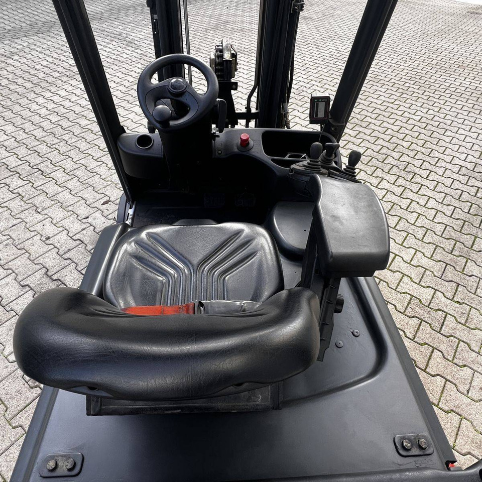 Linde E20L (386) - Ηλεκτροκίνητο περονοφόρο: φωτογραφία 3 Linde E20L (386) - Ηλεκτροκίνητο περονοφόρο: φωτογραφία 3