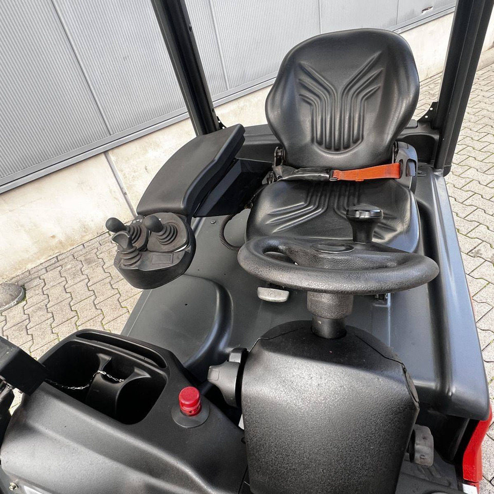 Linde E20L (386) - Ηλεκτροκίνητο περονοφόρο: φωτογραφία 4 Linde E20L (386) - Ηλεκτροκίνητο περονοφόρο: φωτογραφία 4