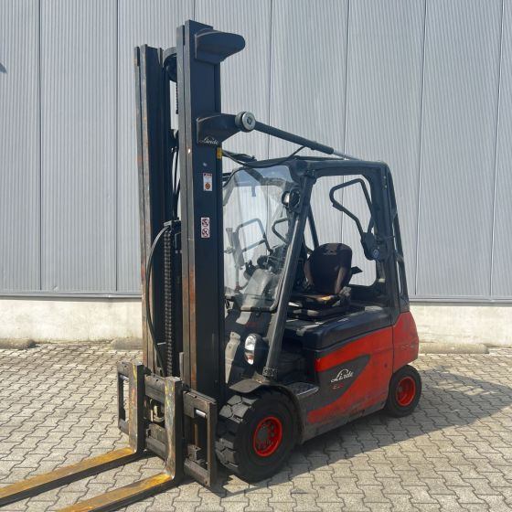 Linde E30 (387) - Ηλεκτροκίνητο περονοφόρο: φωτογραφία 1 Linde E30 (387) - Ηλεκτροκίνητο περονοφόρο: φωτογραφία 1