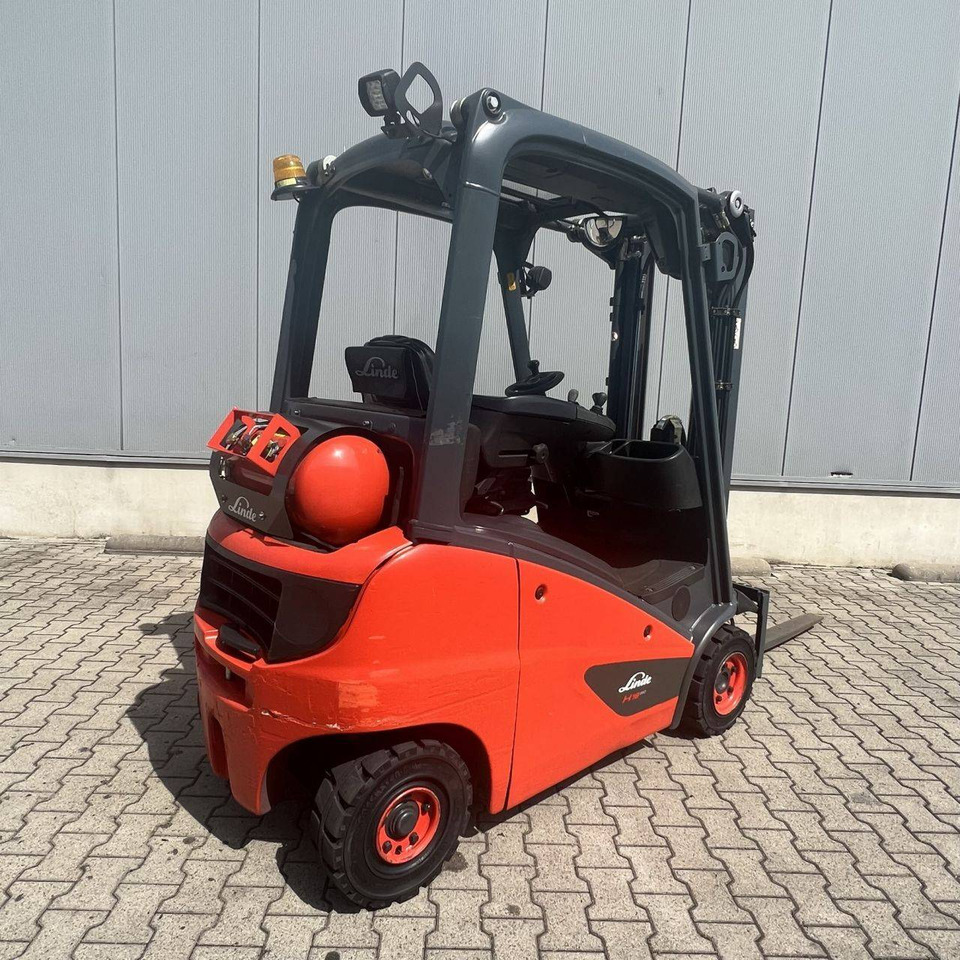 Linde H18T (391-02) EVO - Υγραεριοκίνητο περονοφόρο: φωτογραφία 2 Linde H18T (391-02) EVO - Υγραεριοκίνητο περονοφόρο: φωτογραφία 2