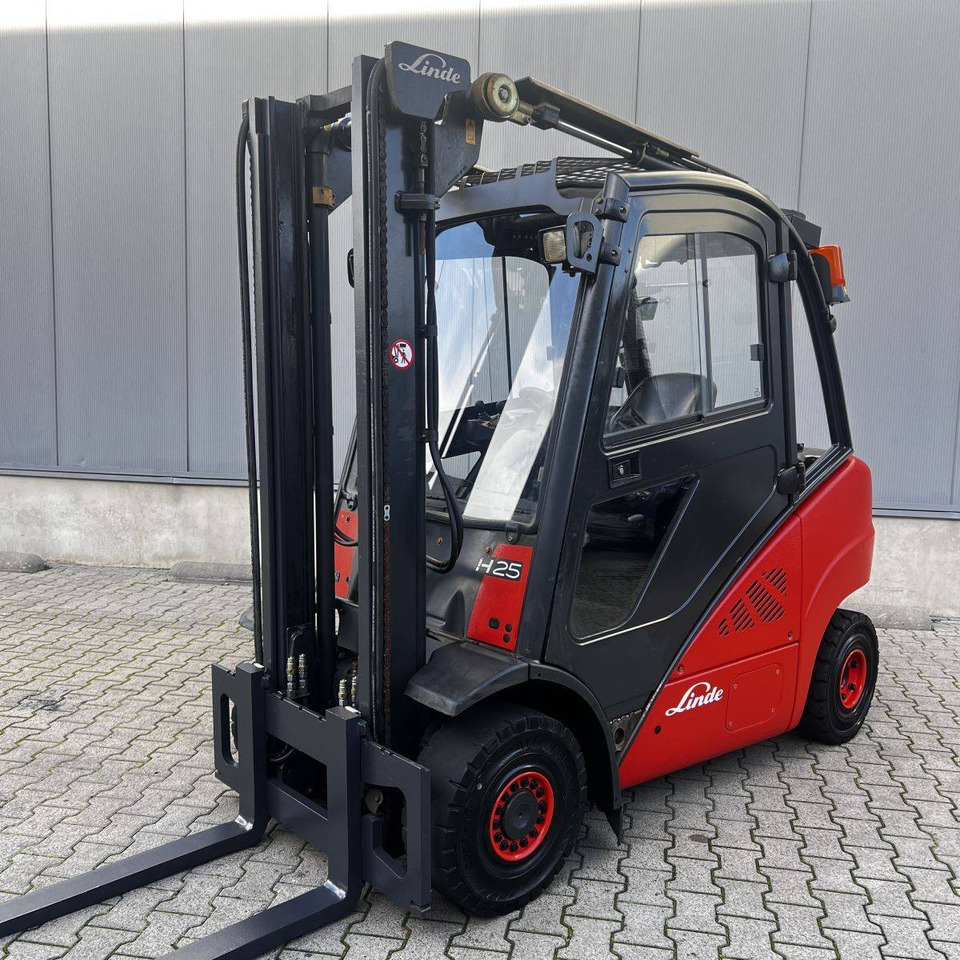 Linde H25D (392) - Πετρελαιοκίνητο περονοφόρο: φωτογραφία 1 Linde H25D (392) - Πετρελαιοκίνητο περονοφόρο: φωτογραφία 1