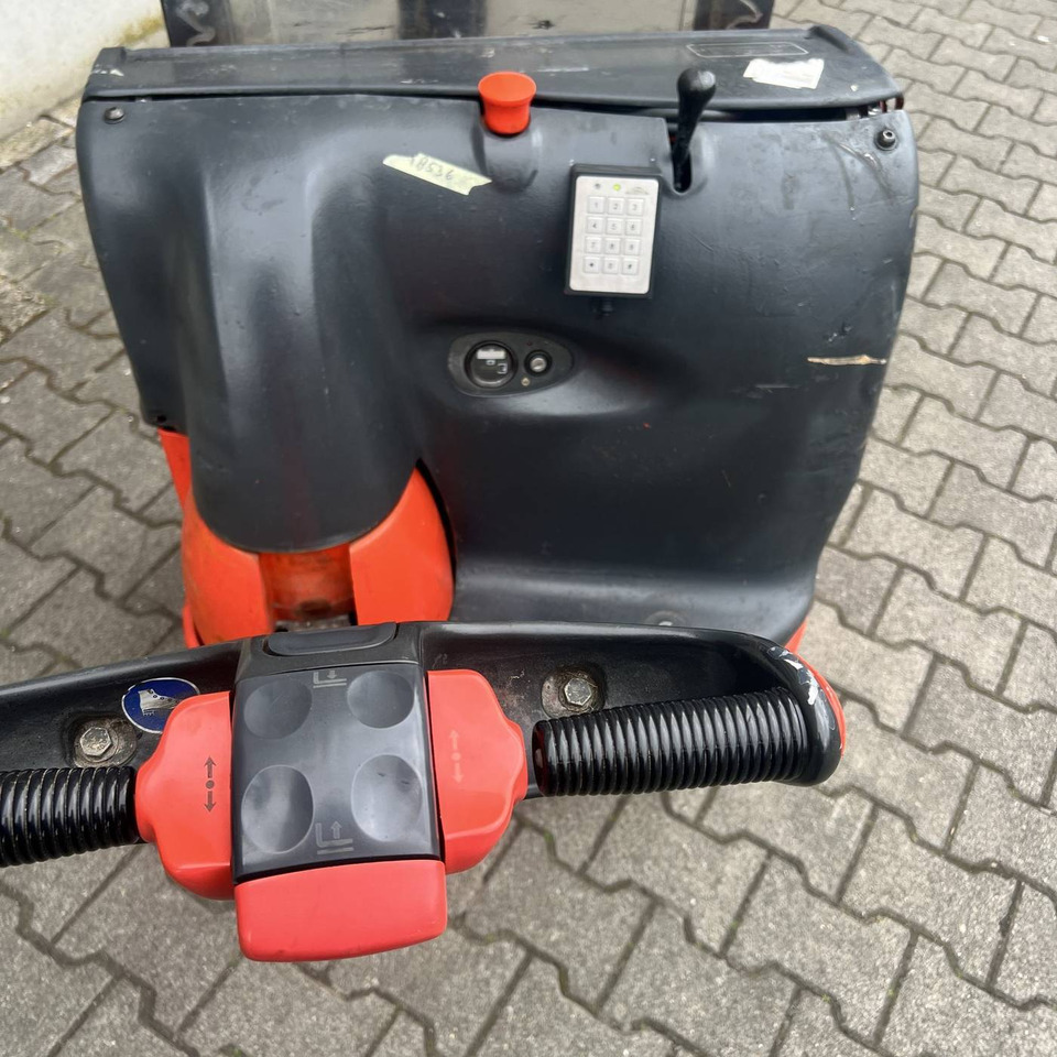 Linde L10 (379) - Μηχάνημα στοίβαξης: φωτογραφία 4 Linde L10 (379) - Μηχάνημα στοίβαξης: φωτογραφία 4