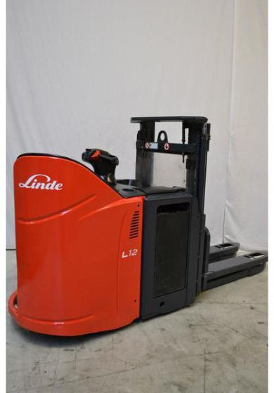 Linde L12L-SP (133) - Μηχάνημα στοίβαξης: φωτογραφία 1 Linde L12L-SP (133) - Μηχάνημα στοίβαξης: φωτογραφία 1