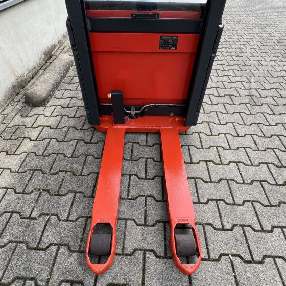 Linde L14 (372) - Μηχάνημα στοίβαξης: φωτογραφία 4 Linde L14 (372) - Μηχάνημα στοίβαξης: φωτογραφία 4