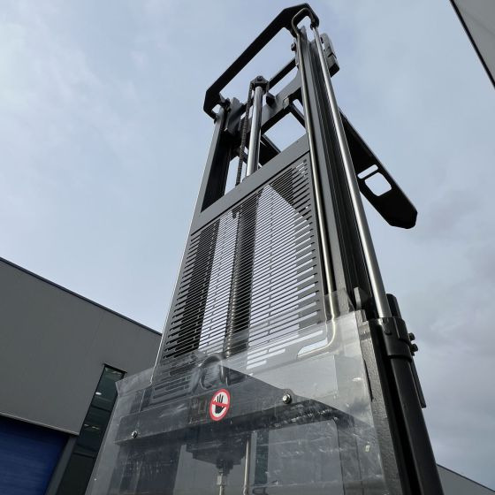 Linde L14 (372) - Μηχάνημα στοίβαξης: φωτογραφία 5 Linde L14 (372) - Μηχάνημα στοίβαξης: φωτογραφία 5