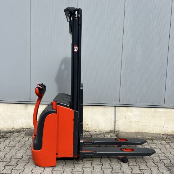 Linde L14i (372) - Μηχάνημα στοίβαξης: φωτογραφία 1 Linde L14i (372) - Μηχάνημα στοίβαξης: φωτογραφία 1