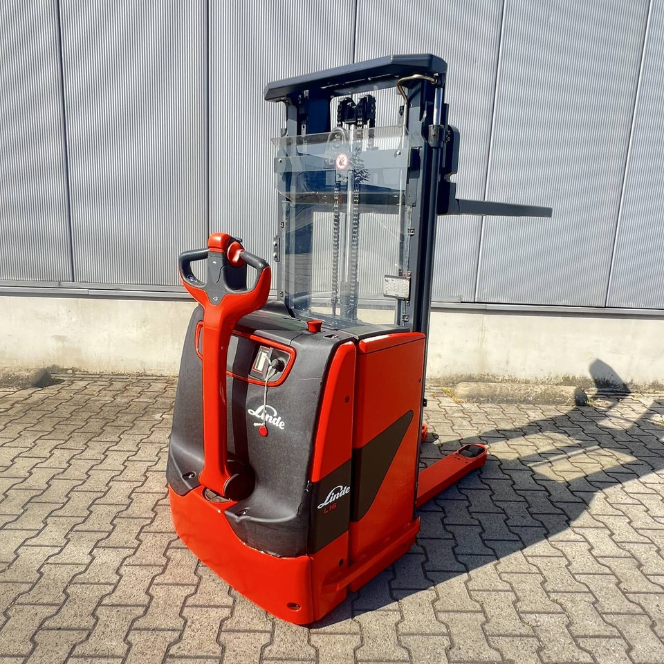 Linde L16 (1173) - Μηχάνημα στοίβαξης: φωτογραφία 2 Linde L16 (1173) - Μηχάνημα στοίβαξης: φωτογραφία 2