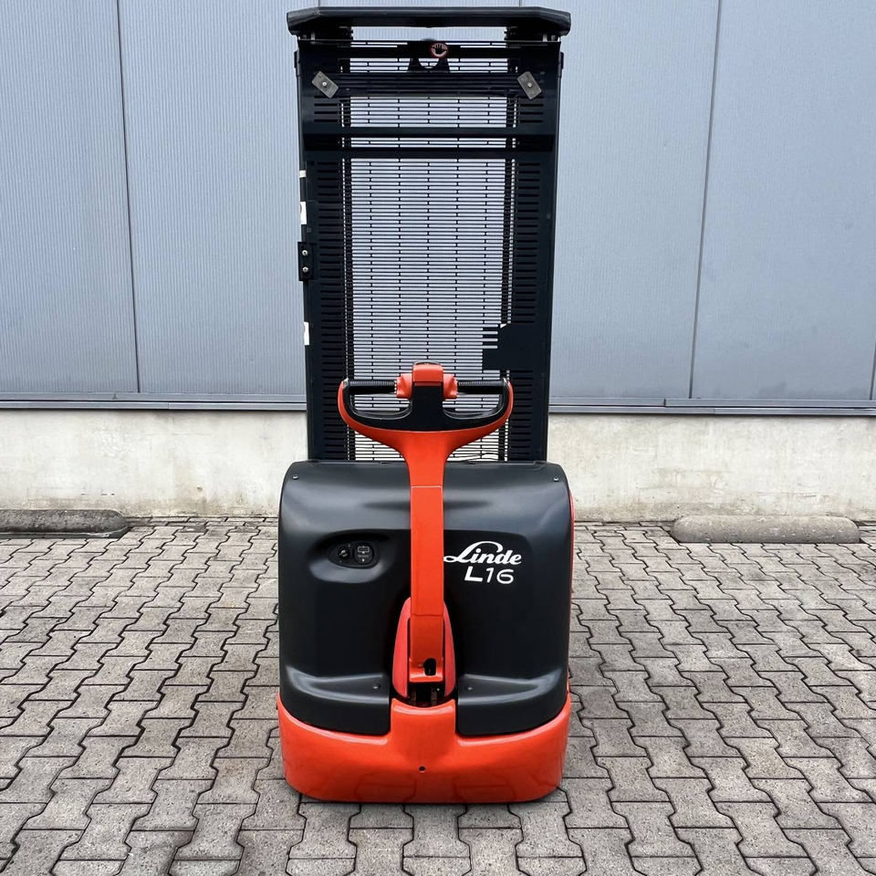 Linde L16 (372) - Μηχάνημα στοίβαξης: φωτογραφία 2 Linde L16 (372) - Μηχάνημα στοίβαξης: φωτογραφία 2