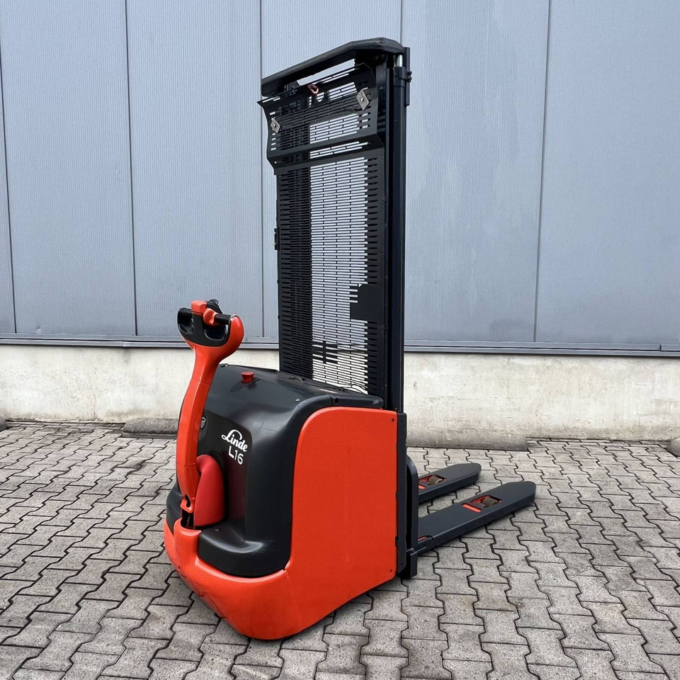 Linde L16 (372) - Μηχάνημα στοίβαξης: φωτογραφία 1 Linde L16 (372) - Μηχάνημα στοίβαξης: φωτογραφία 1