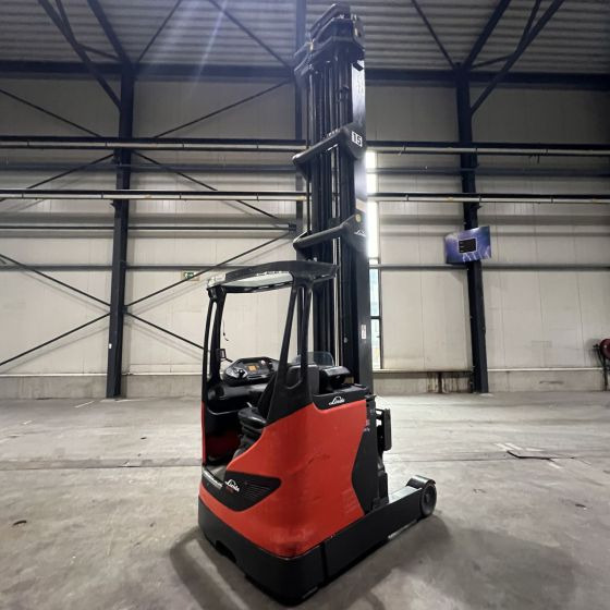 Linde R16HD (1120) - Ανυψωτικό στενών δρόμων: φωτογραφία 1 Linde R16HD (1120) - Ανυψωτικό στενών δρόμων: φωτογραφία 1