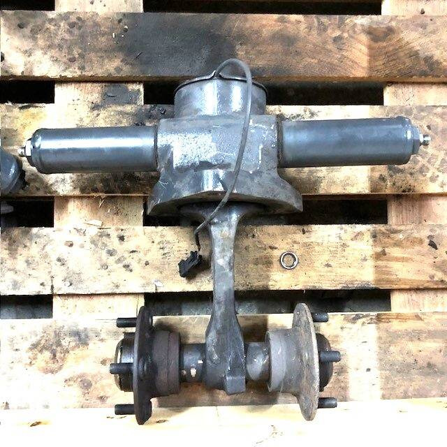 Rear axle AL18Z-03/386 for Linde - Αξονας και ανταλλακτικά για Ανυψωτικό μηχάνημα: φωτογραφία 1 Rear axle AL18Z-03/386 for Linde - Αξονας και ανταλλακτικά για Ανυψωτικό μηχάνημα: φωτογραφία 1