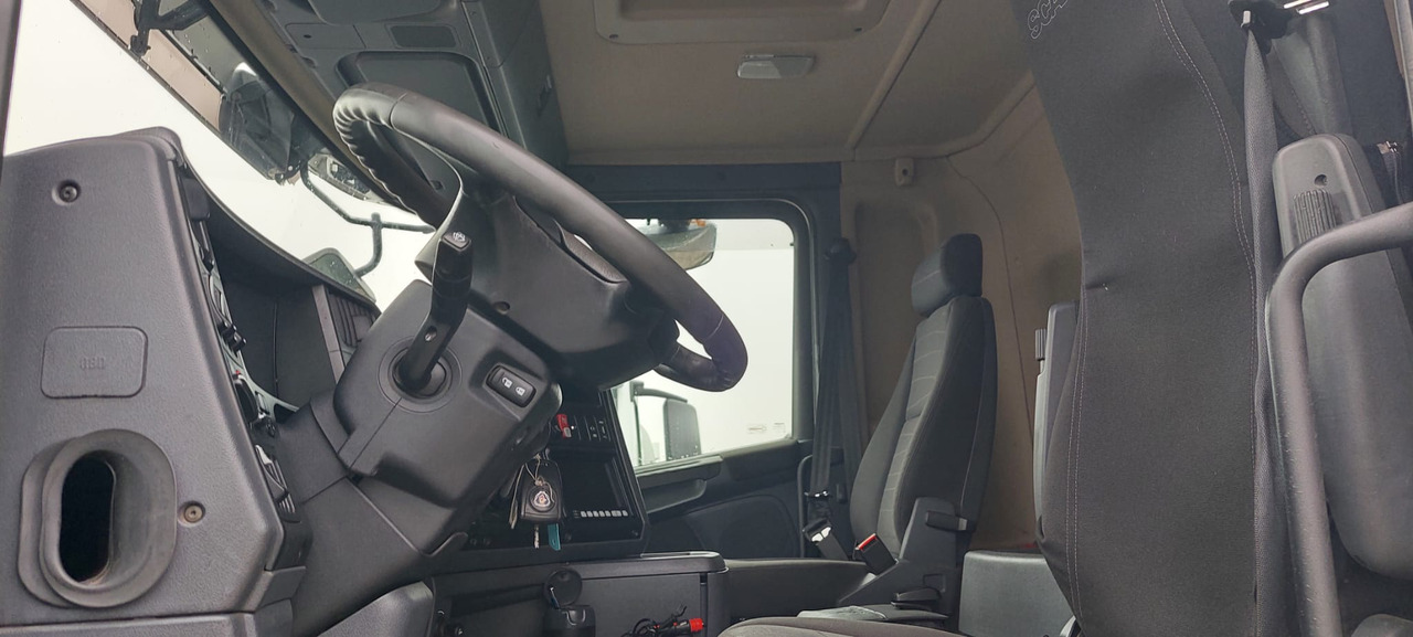 SCANIA G400 - Φορτηγό βυτιοφόρο: φωτογραφία 3 SCANIA G400 - Φορτηγό βυτιοφόρο: φωτογραφία 3