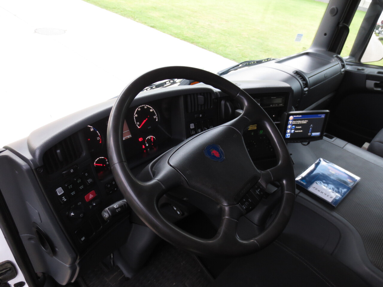Scania P380 - Φορτηγό βυτιοφόρο: φωτογραφία 5 Scania P380 - Φορτηγό βυτιοφόρο: φωτογραφία 5