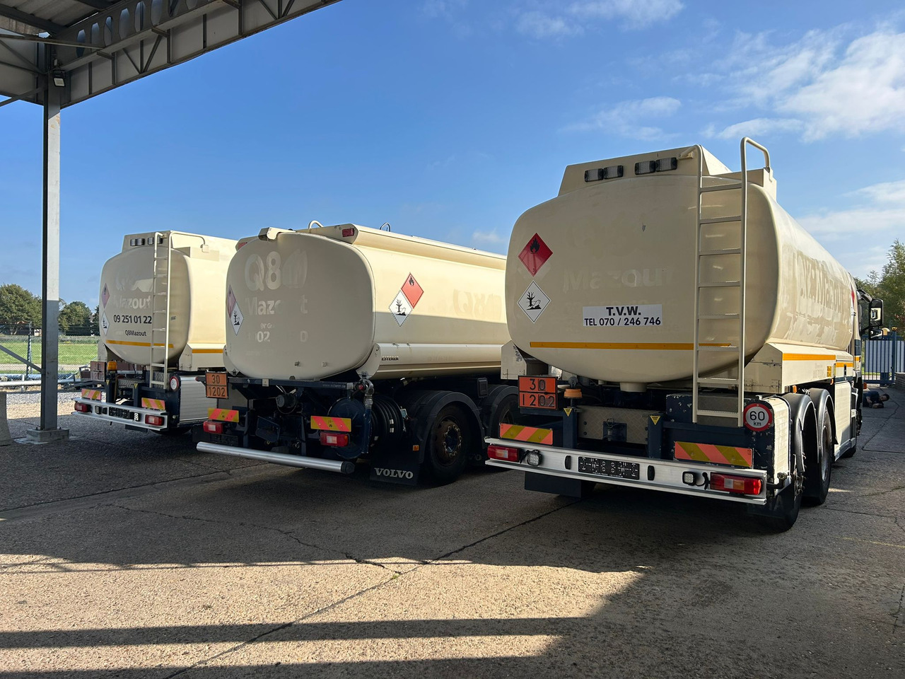 VOLVO FM (lot of 3) - Φορτηγό βυτιοφόρο: φωτογραφία 4 VOLVO FM (lot of 3) - Φορτηγό βυτιοφόρο: φωτογραφία 4