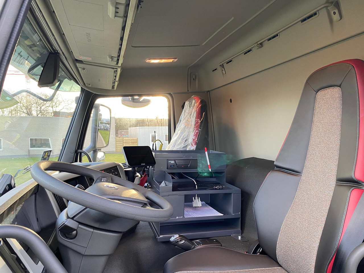 VOLVO FM - Φορτηγό βυτιοφόρο: φωτογραφία 4 VOLVO FM - Φορτηγό βυτιοφόρο: φωτογραφία 4