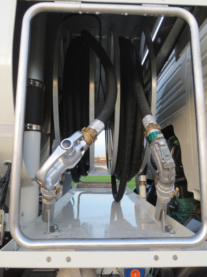 Φορτηγό βυτιοφόρο VOLVO FM: φωτογραφία 8