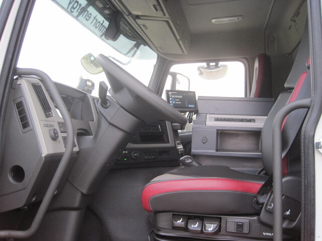 VOLVO FM - Φορτηγό βυτιοφόρο: φωτογραφία 3 VOLVO FM - Φορτηγό βυτιοφόρο: φωτογραφία 3