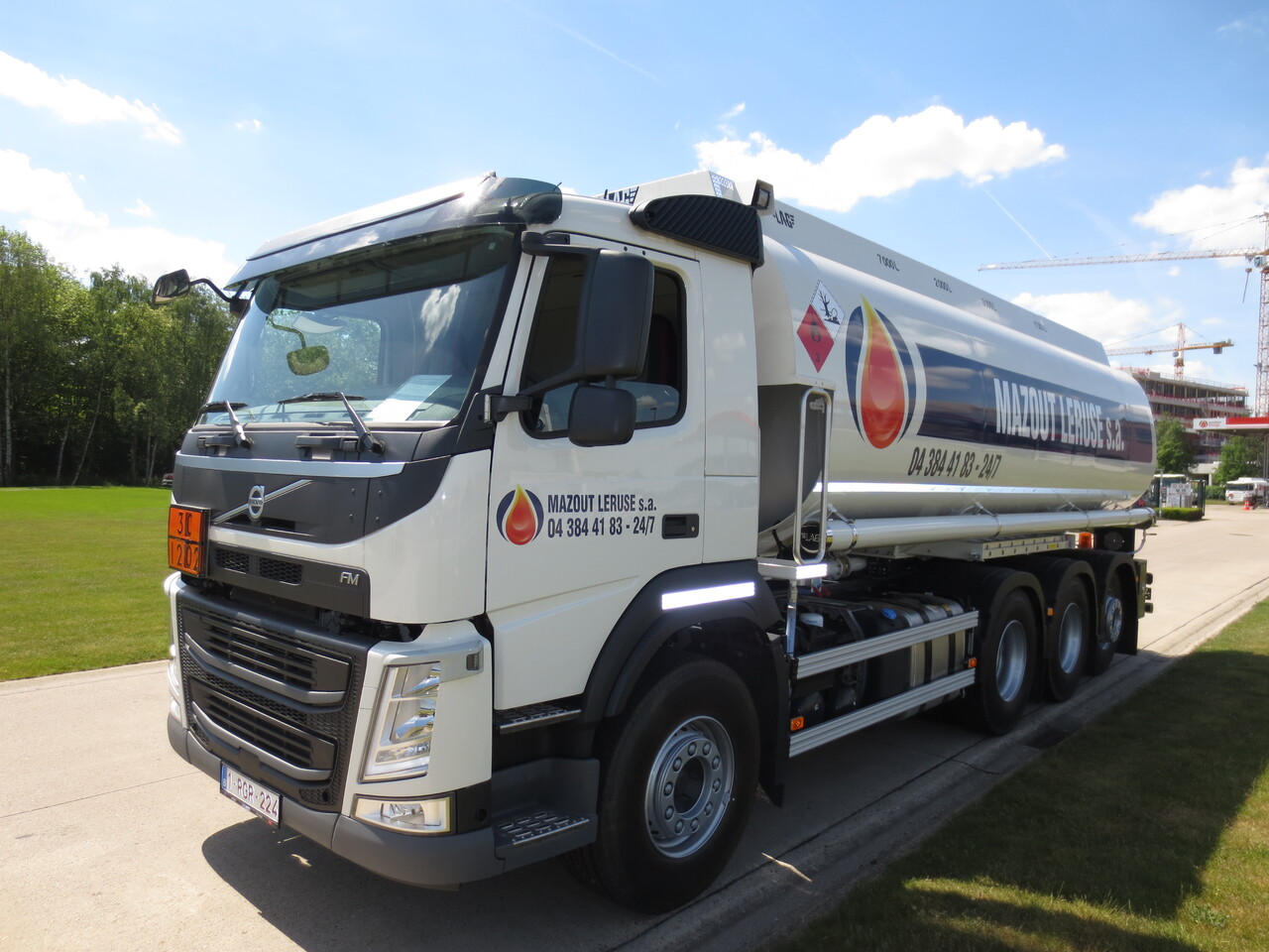 VOLVO FM - Φορτηγό βυτιοφόρο: φωτογραφία 1 VOLVO FM - Φορτηγό βυτιοφόρο: φωτογραφία 1