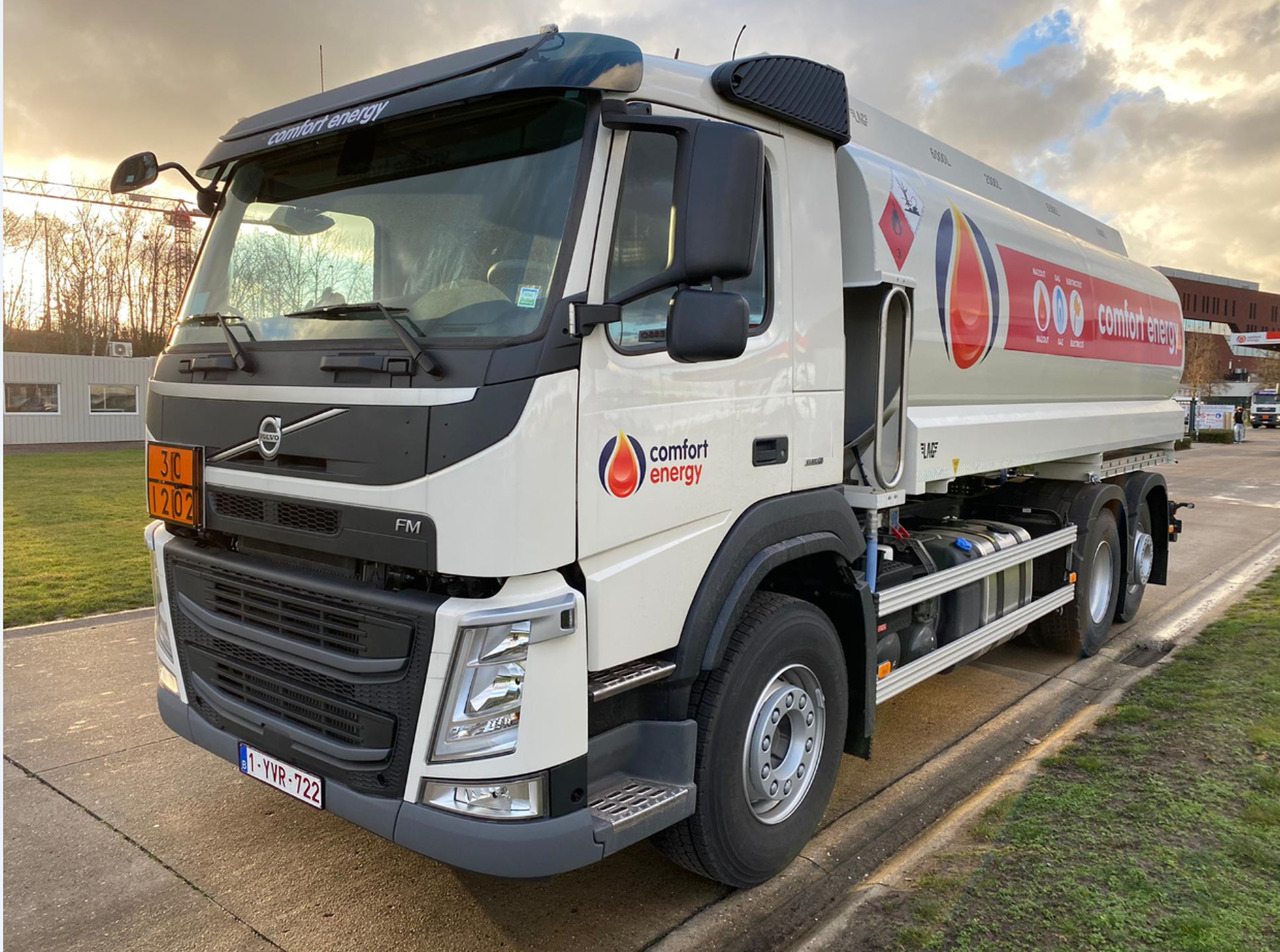VOLVO FM - Φορτηγό βυτιοφόρο: φωτογραφία 1 VOLVO FM - Φορτηγό βυτιοφόρο: φωτογραφία 1