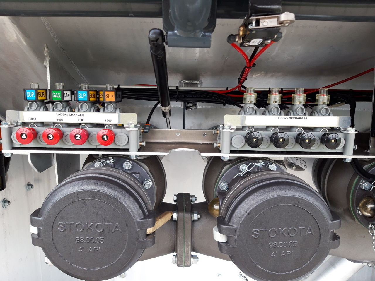 VOLVO FM - Φορτηγό βυτιοφόρο: φωτογραφία 3 VOLVO FM - Φορτηγό βυτιοφόρο: φωτογραφία 3