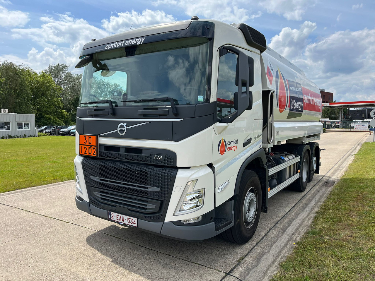 VOLVO FM - Φορτηγό βυτιοφόρο: φωτογραφία 1 VOLVO FM - Φορτηγό βυτιοφόρο: φωτογραφία 1