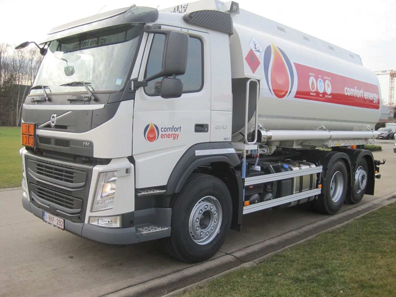 VOLVO FM - Φορτηγό βυτιοφόρο: φωτογραφία 1 VOLVO FM - Φορτηγό βυτιοφόρο: φωτογραφία 1